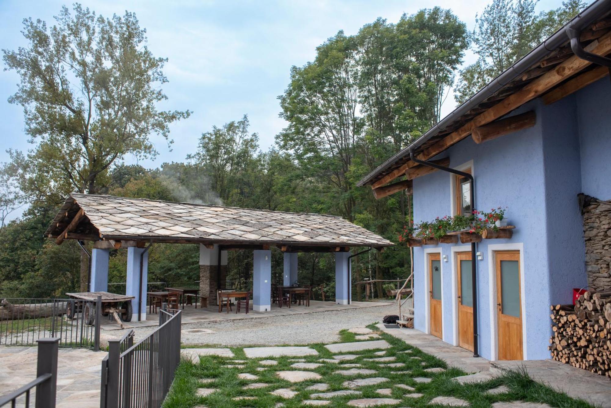 Agribenessere Agli Abatti Barge Exterior photo